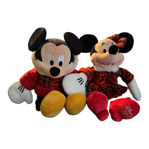 Disney Store Exclusive 2011 Mickey &
Minnie - Picture 1 of 9